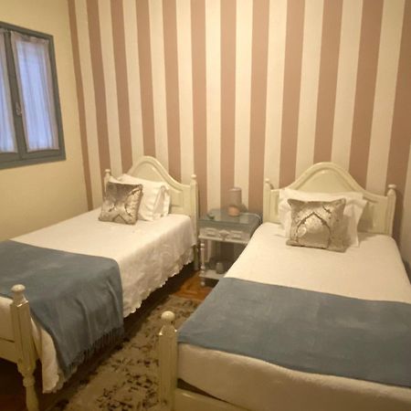 Ester Guest House Кавес Екстериор снимка
