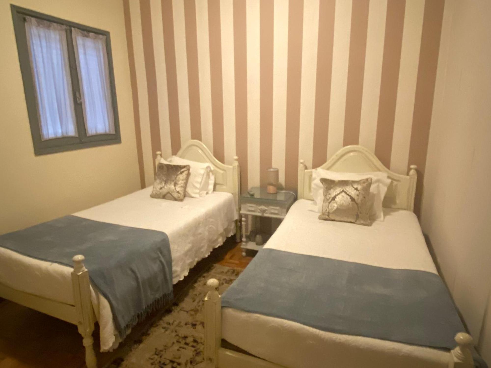 Ester Guest House Кавес Екстериор снимка