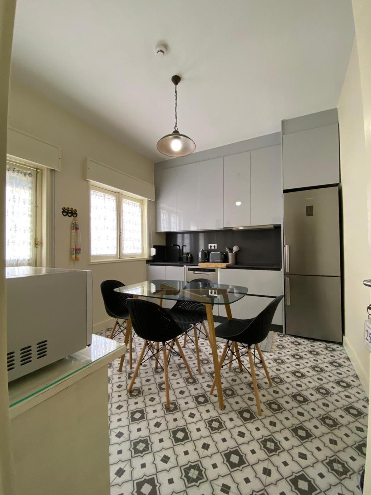 Ester Guest House Кавес Екстериор снимка