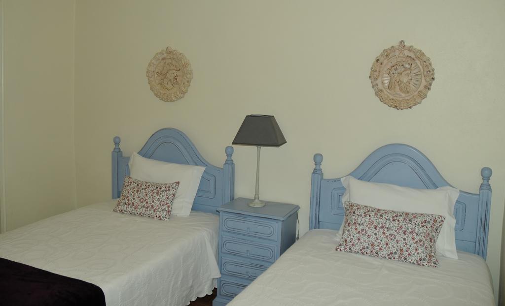 Ester Guest House Кавес Екстериор снимка