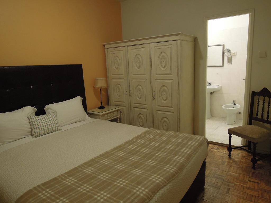 Ester Guest House Кавес Екстериор снимка