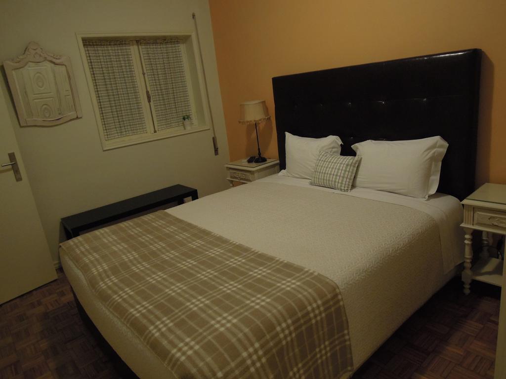 Ester Guest House Кавес Екстериор снимка