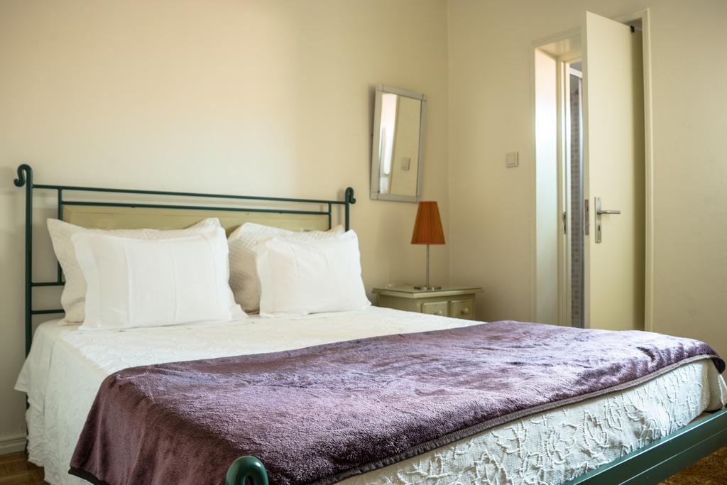 Ester Guest House Кавес Екстериор снимка