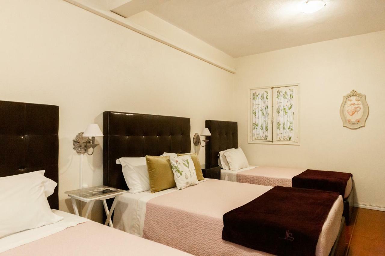 Ester Guest House Кавес Екстериор снимка
