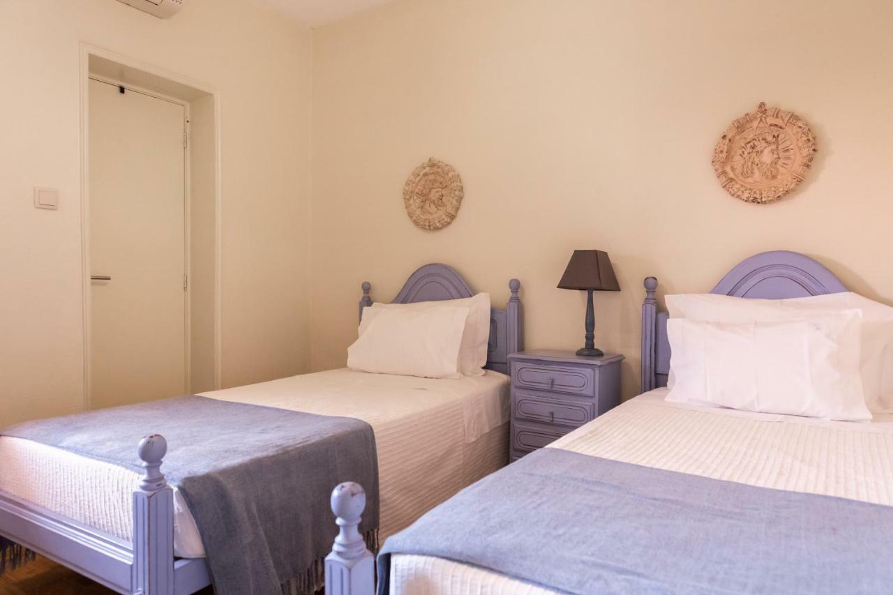 Ester Guest House Кавес Екстериор снимка