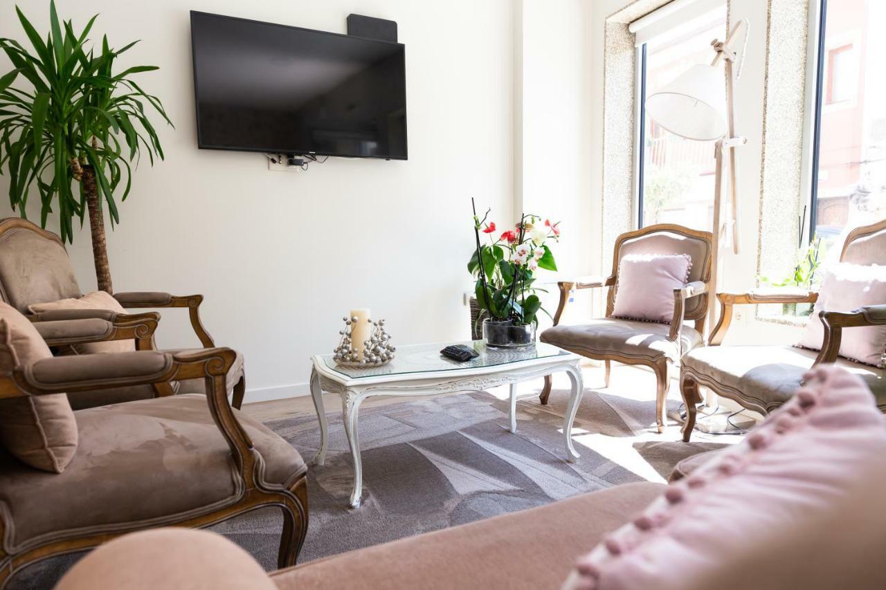 Ester Guest House Кавес Екстериор снимка